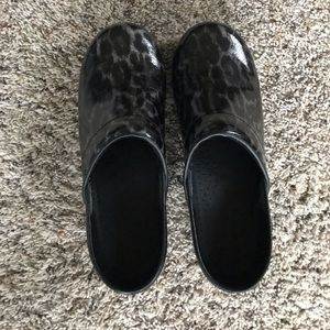 Women’s Sanita clog shoe